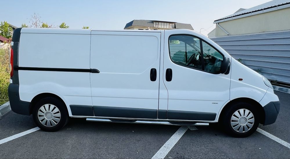 Opel  Vivaro 2.0  2012  euro 5  Varianta Lunga