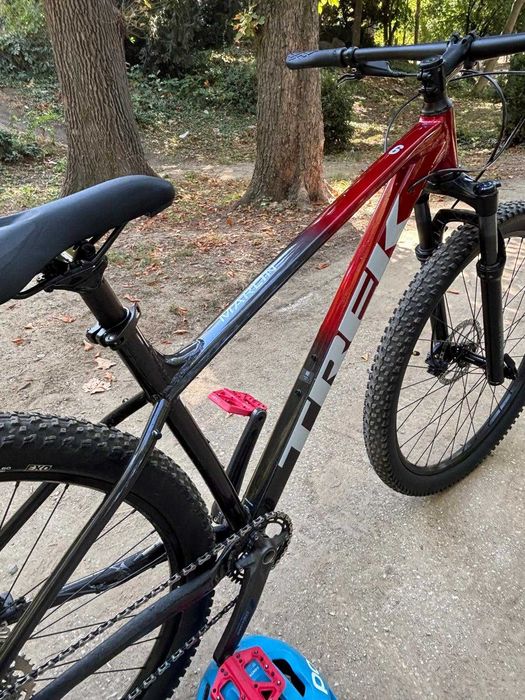 TREK MARLIN 6 GEN 3/3025 aproape noua