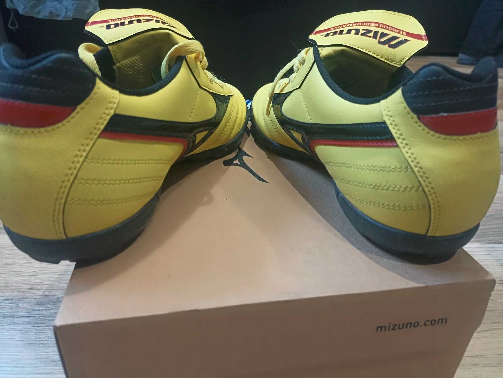 спортни Мизуно МРЛ - Mizuno MRL Club AS, номер 42-42.5
