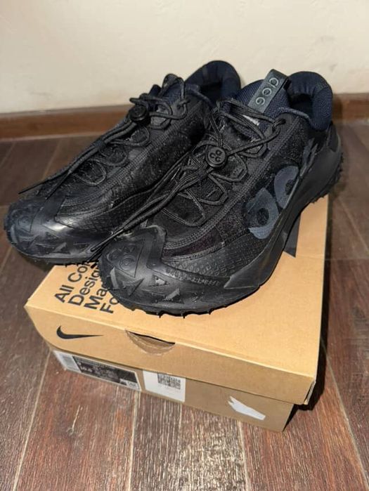 Новые кроссовки Nike