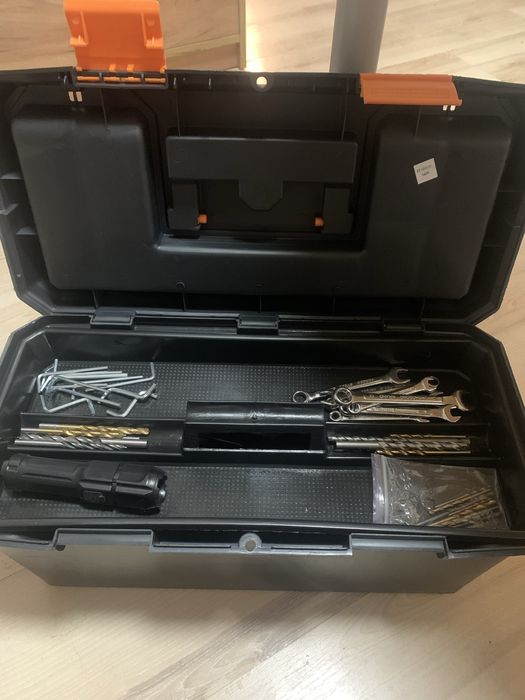 Куфар д индтрументи