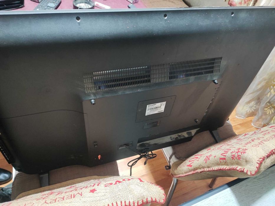 Sharp led tv 43 инча със дистанционно