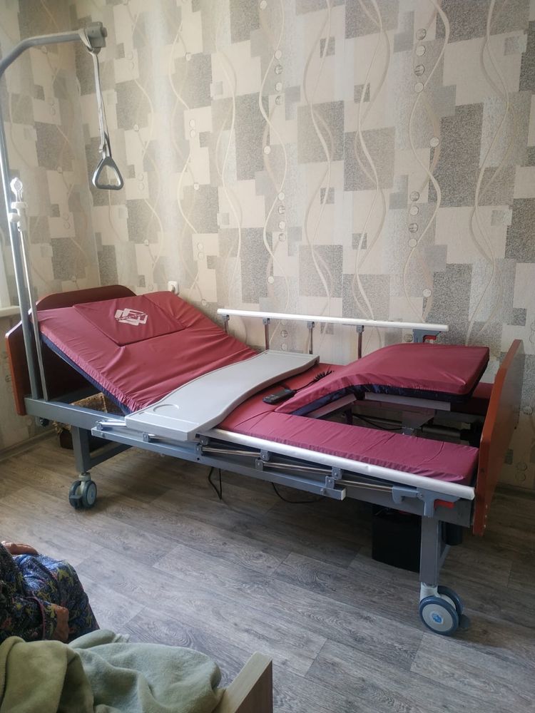 Кровать функциональная медецинская для инвалидов