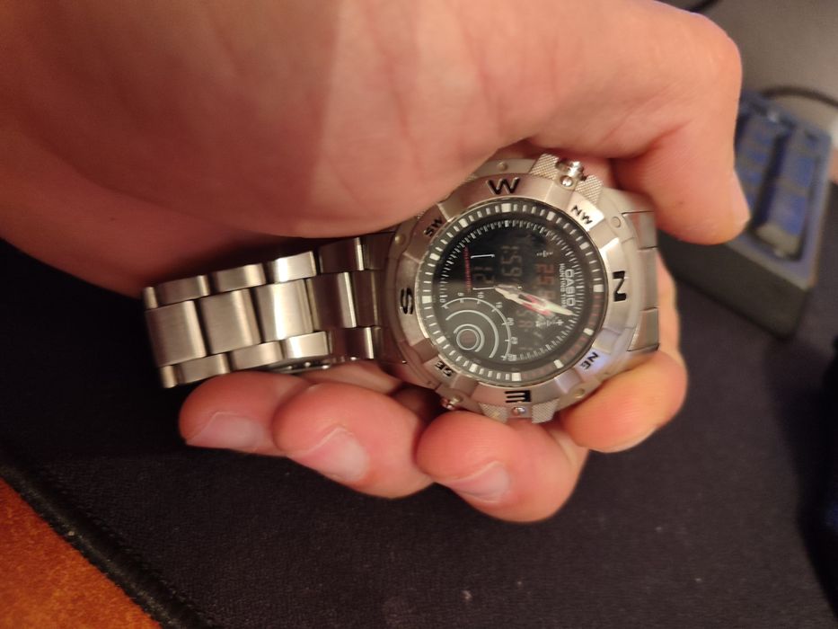 Часовник Casio Hunting Time