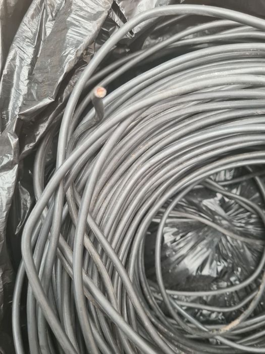 Продавам меден кабел 200 метра