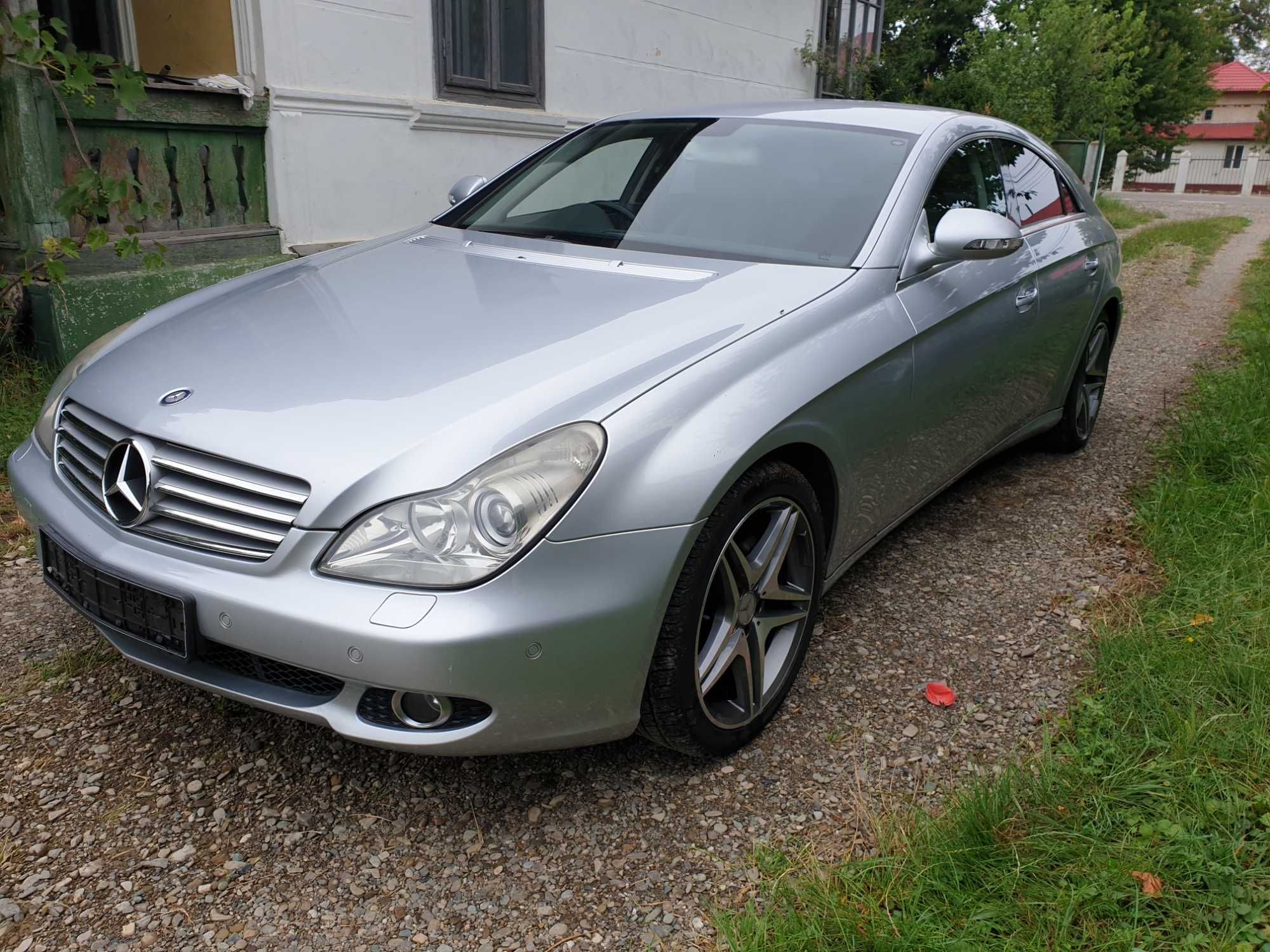 Dezmembrez piese Mercedes CLS W219 3.0 cdi diesel piele