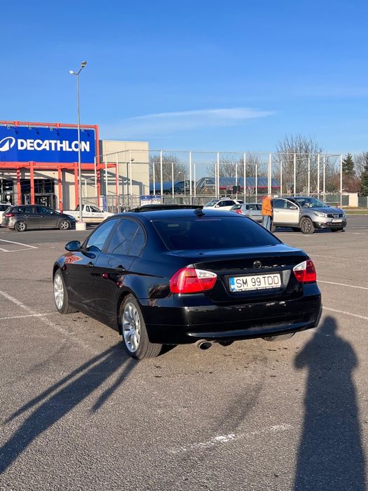 Vând BMW 320D e90