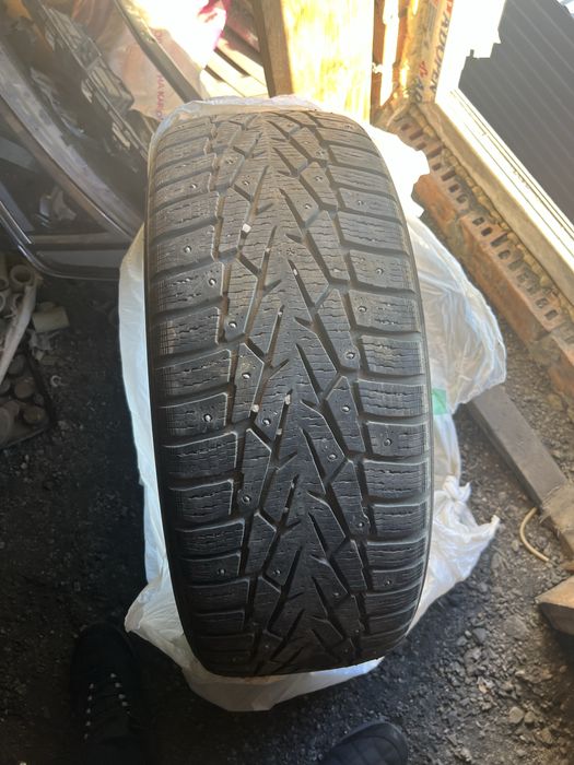 Зимние шины комплект