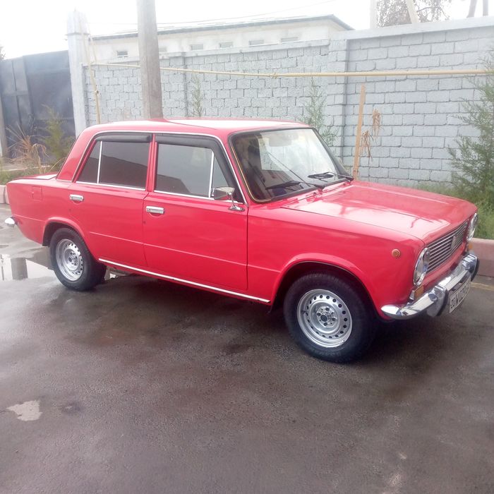 Vaz legendarni moshina