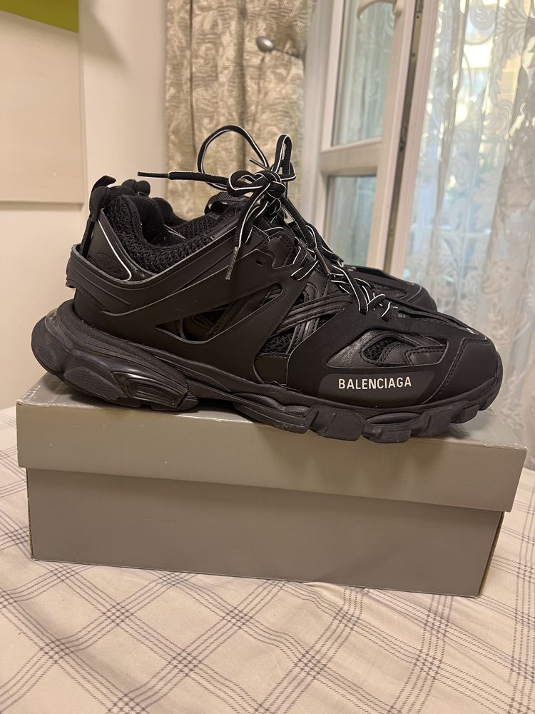 Balenciaga Track