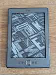 Vand Kindle 4 de top top , 120 lei