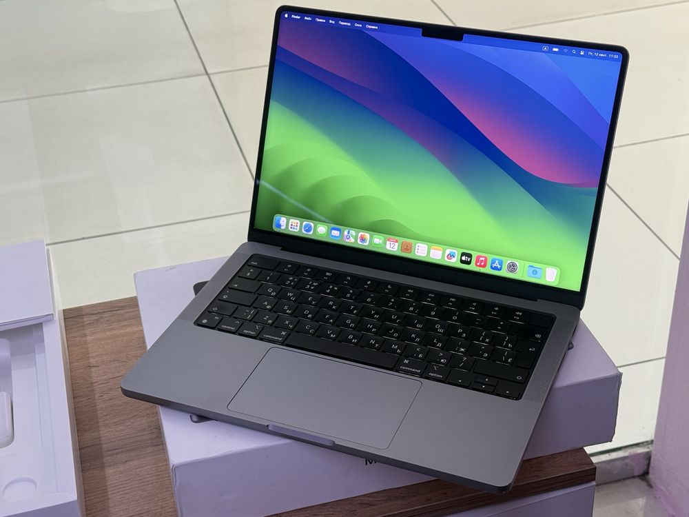 SSD512GB/OZU16GB/Apple MacBook Pro 14 Chip M1 pro 2022 Space Gray EAC