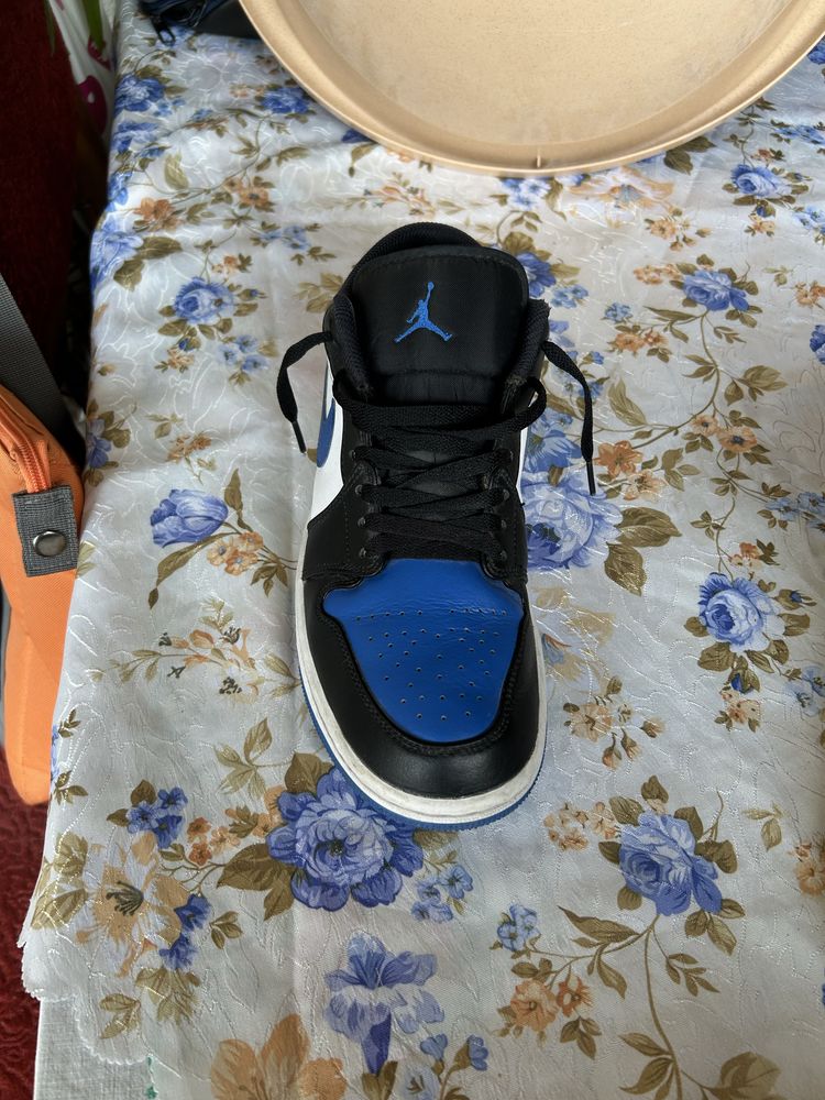 Nike Air Jordan 1