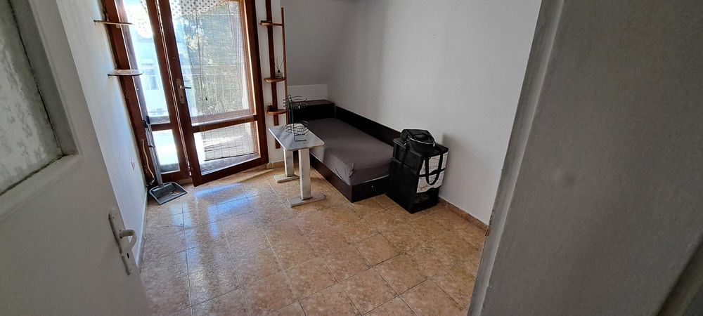 Дава се под наем Едностаен апартамент в Пловдив, Център - 18 кв.м за 204 € - Снимка #5