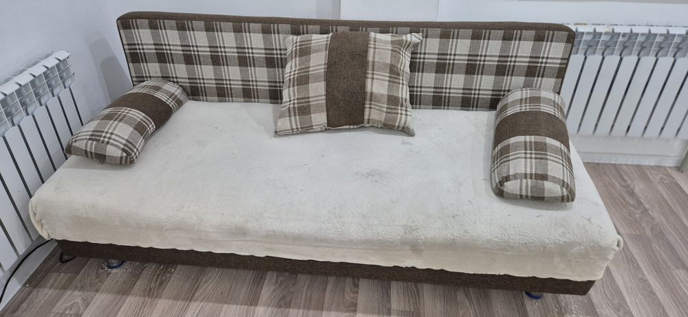 Отдам даром два дивана