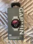 Garmin forerunner 255 мултиспорт часовник-бял