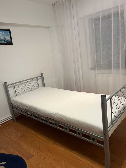 VAND cada  cu masca  si lavoar baie si chiuveta  cu masca si pat