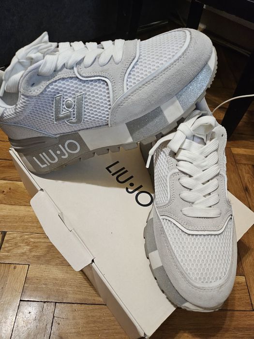 Обувки на Liu Jo