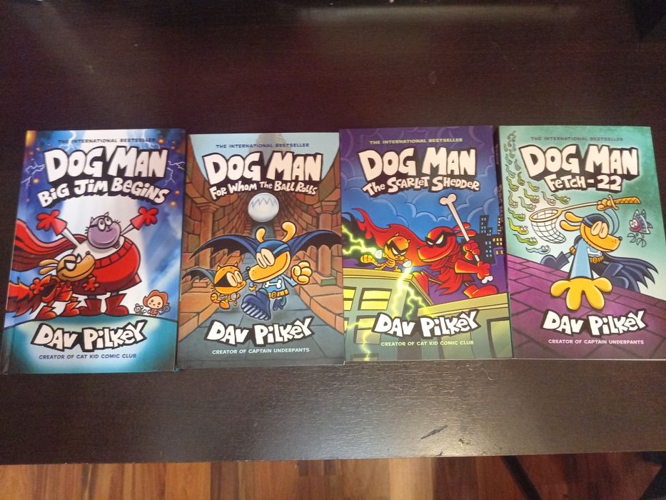 Colecție de cărți Dog Man