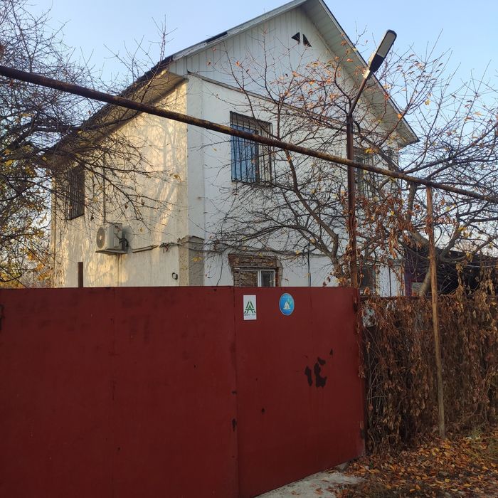 Продам 2х эт.дом -дачу или обменяю на 2 зим.ние дачи .