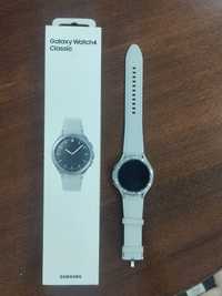 Часовник Samsung Galaxy watch4 classic