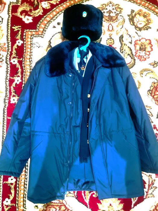 Повседневная военная форма с бушлатом и шапкой-ушанкой