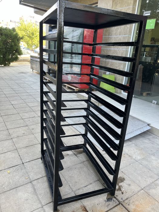 Количка за тави за закуски