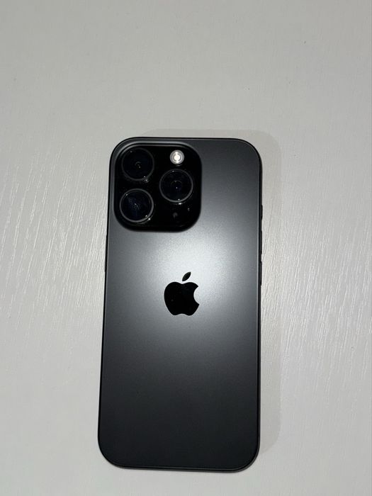 Продам айфон 16 про 128гб 93%