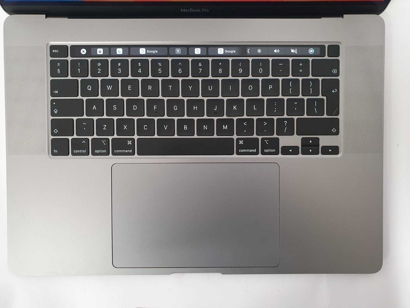 MacBook Pro A2141 (61777/10 Pacurari 1) Ridicare din agentie, Iasi