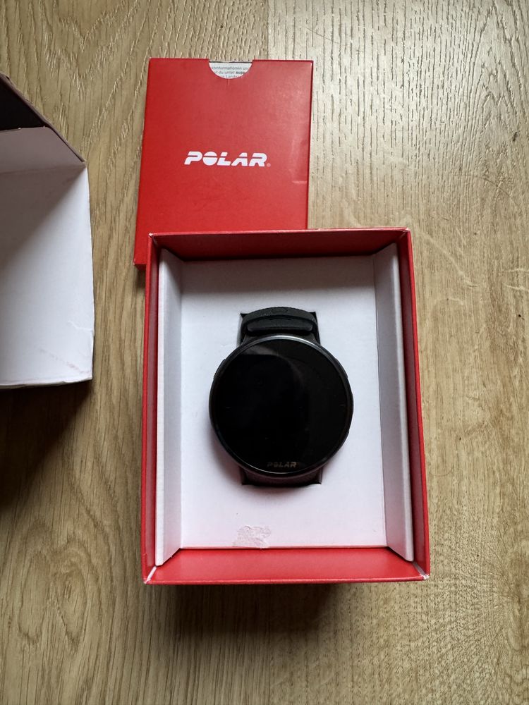 Polar pacer pro смарт часовник- чисто нов