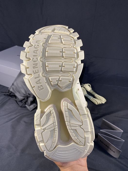 Balenciaga Track Crem