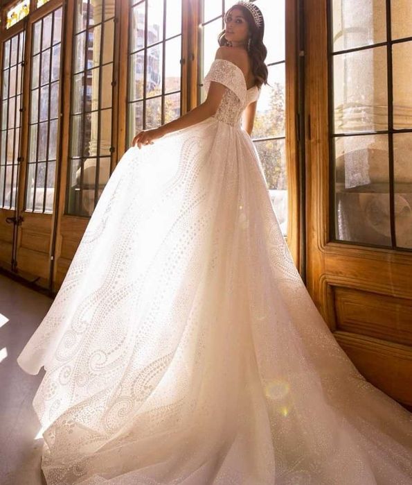 Vând rochie de mireasa Tina Valerdi