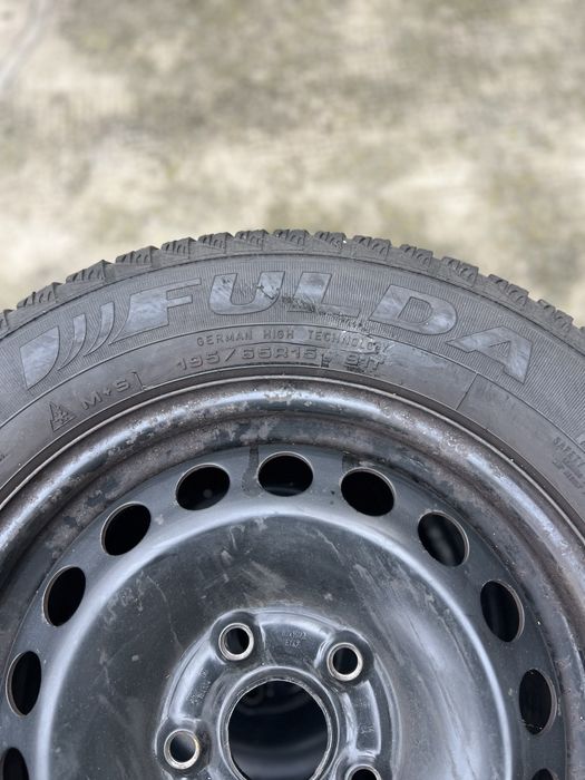 Roți iarnă 4 bucati 195/65R15