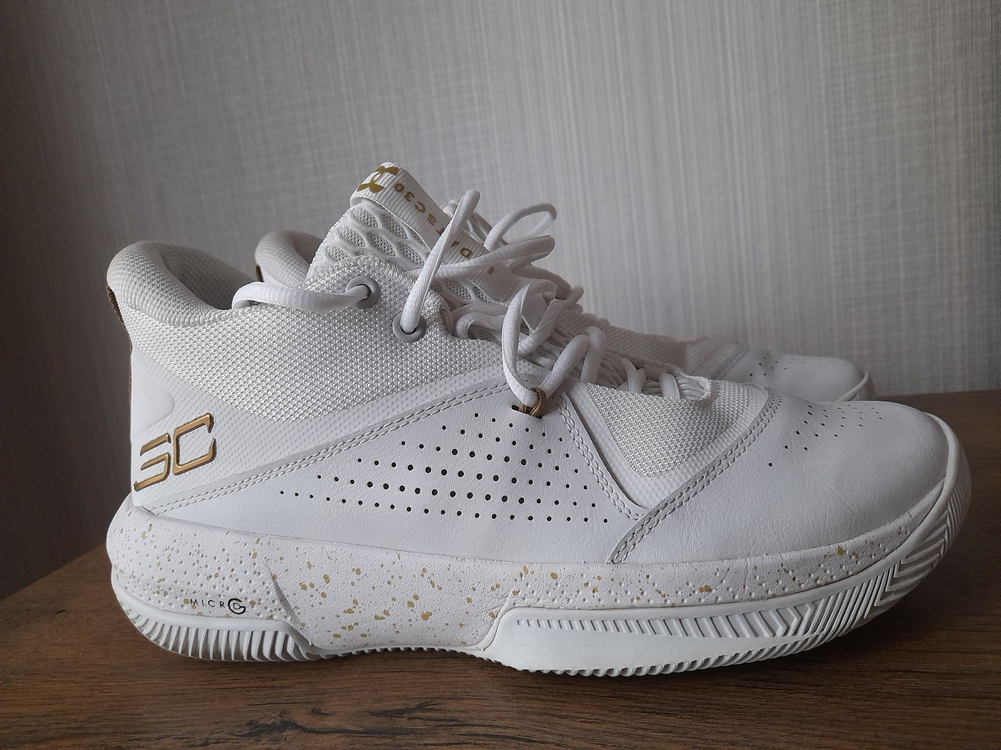 Under Armour мъжки кецове 43 номер.