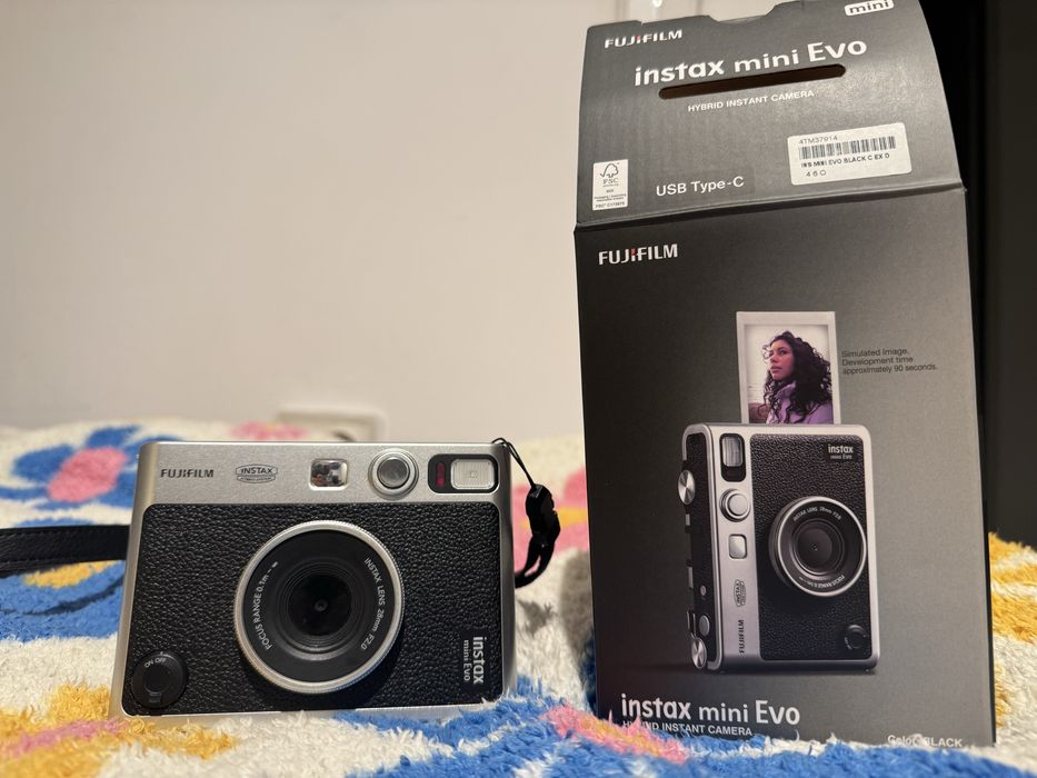 Fujifilm Instax mini Evo