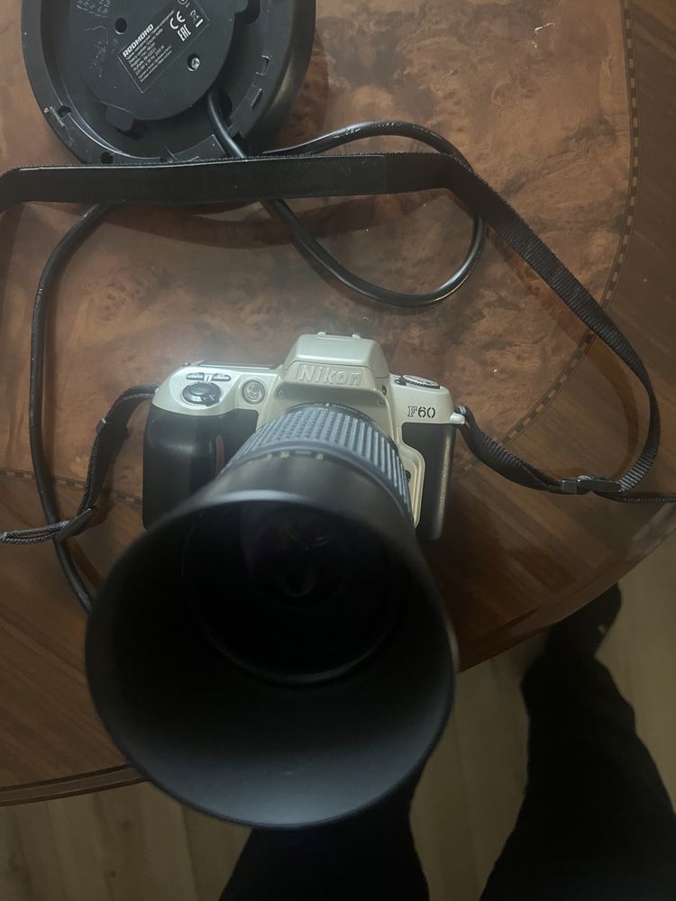 Пленочный фотоаппарат Nikon F60 полный комплект