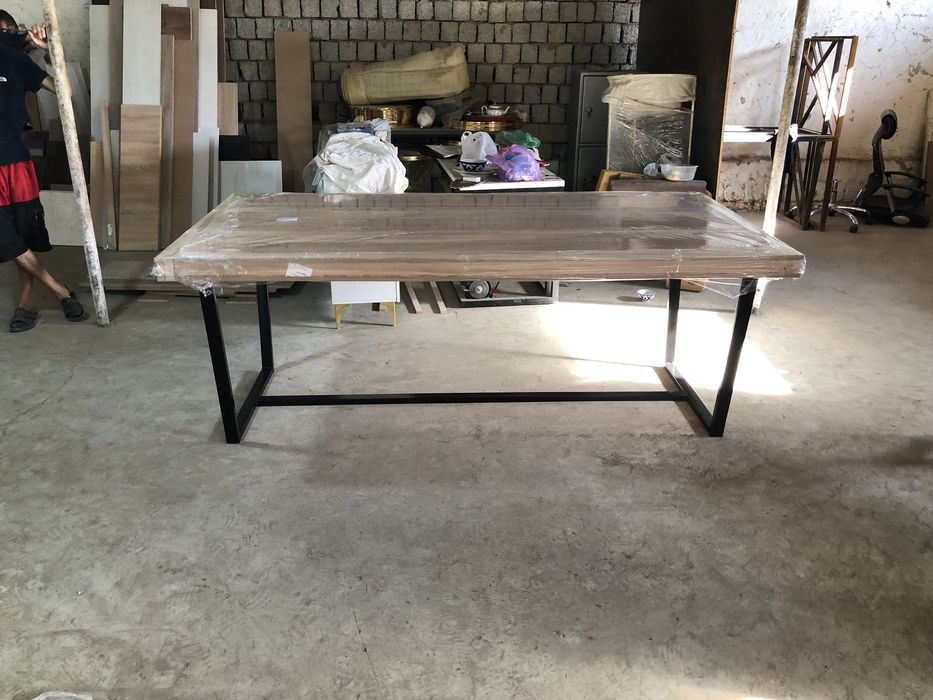 Конференц стол в переговорную