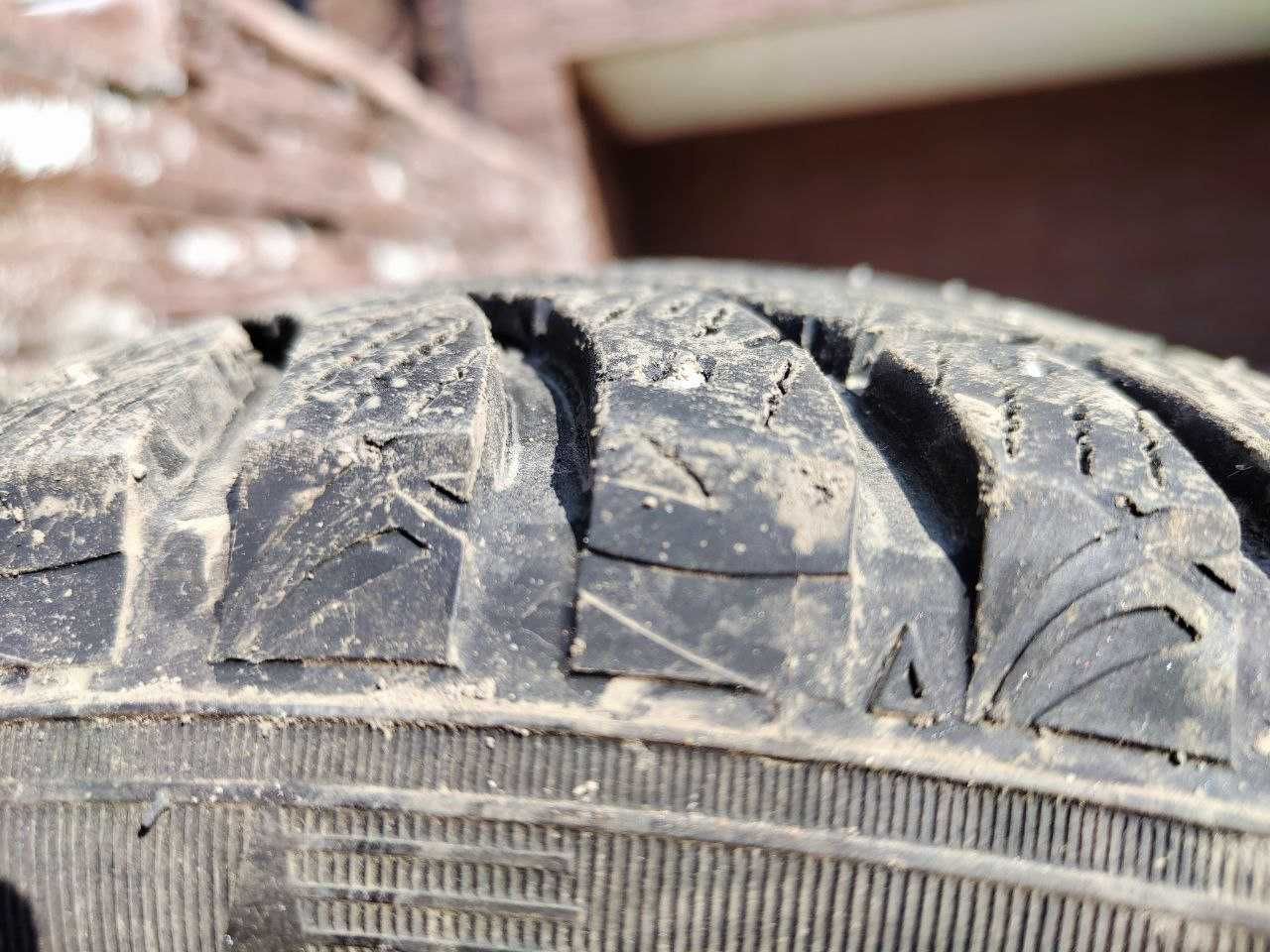 Dunlop 205/55 r16