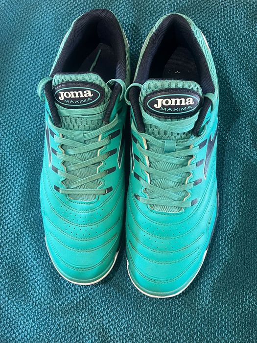 Ghete de fotbal sala, Joma Maxima