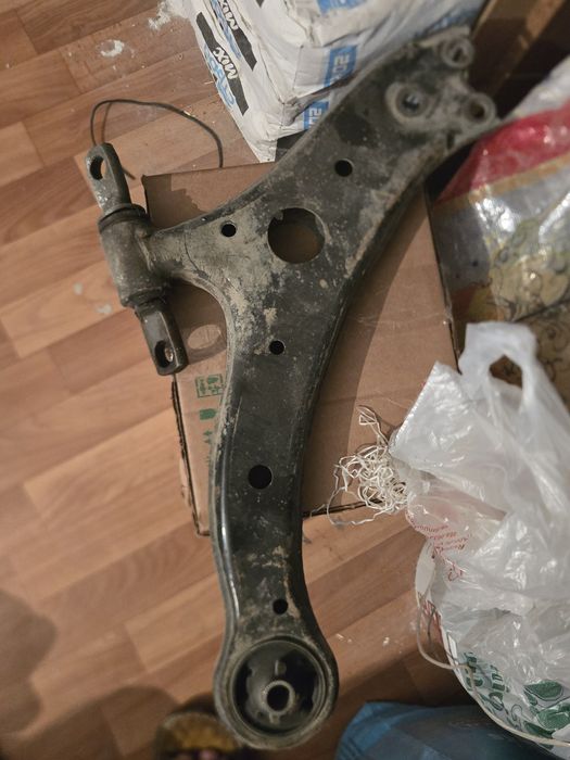 Рычаг Хонда одиссей 2007