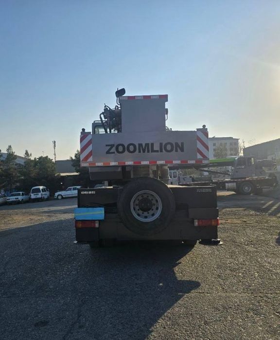 Kran Zoomlion 55T

Йили 2018
Моточас: 8600
Пробег: 23000
Балонлар: 10