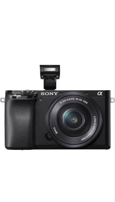 Sony A6100 в гаранция + китов обектив и две оригинални батерии