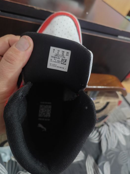 Vând adidași Puma mărimea 38