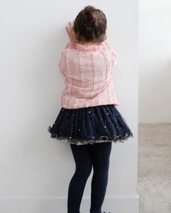 Compleu 3 piese /costum tricou+bluza nasturi+fusta tutu+ brosa