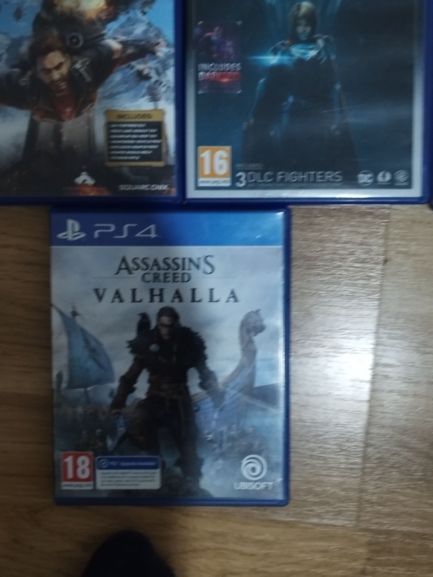 Vând jocuri de PS4