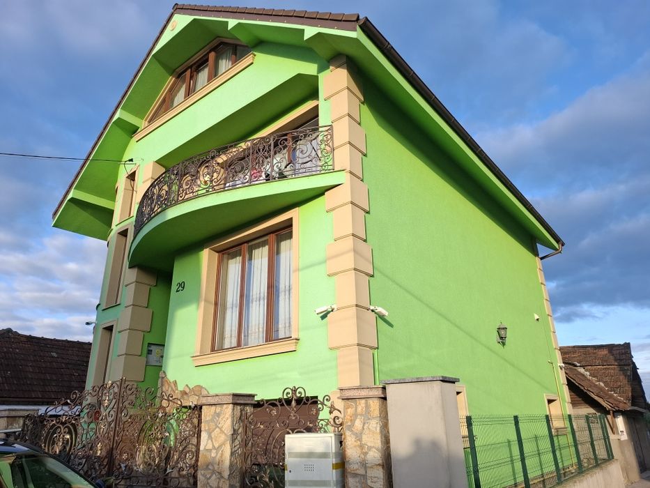 Casa familiara la cheie