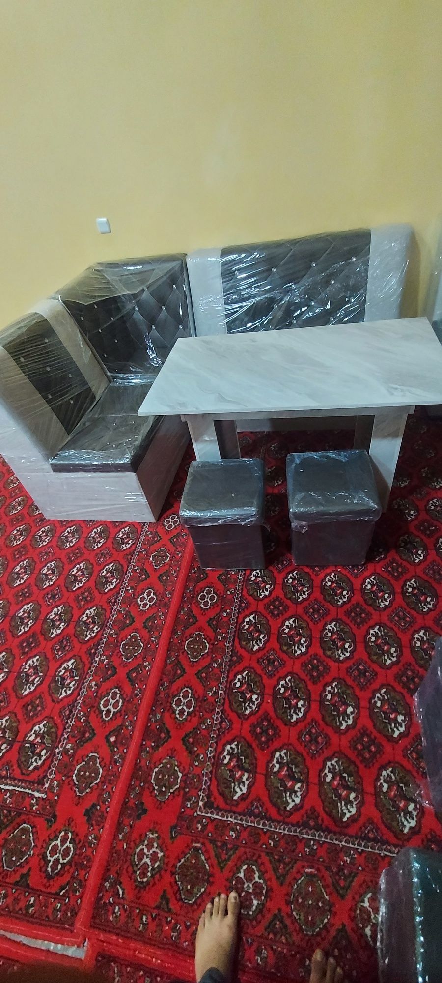 Mebel ugalok sifati zor skidka ustari bilan
