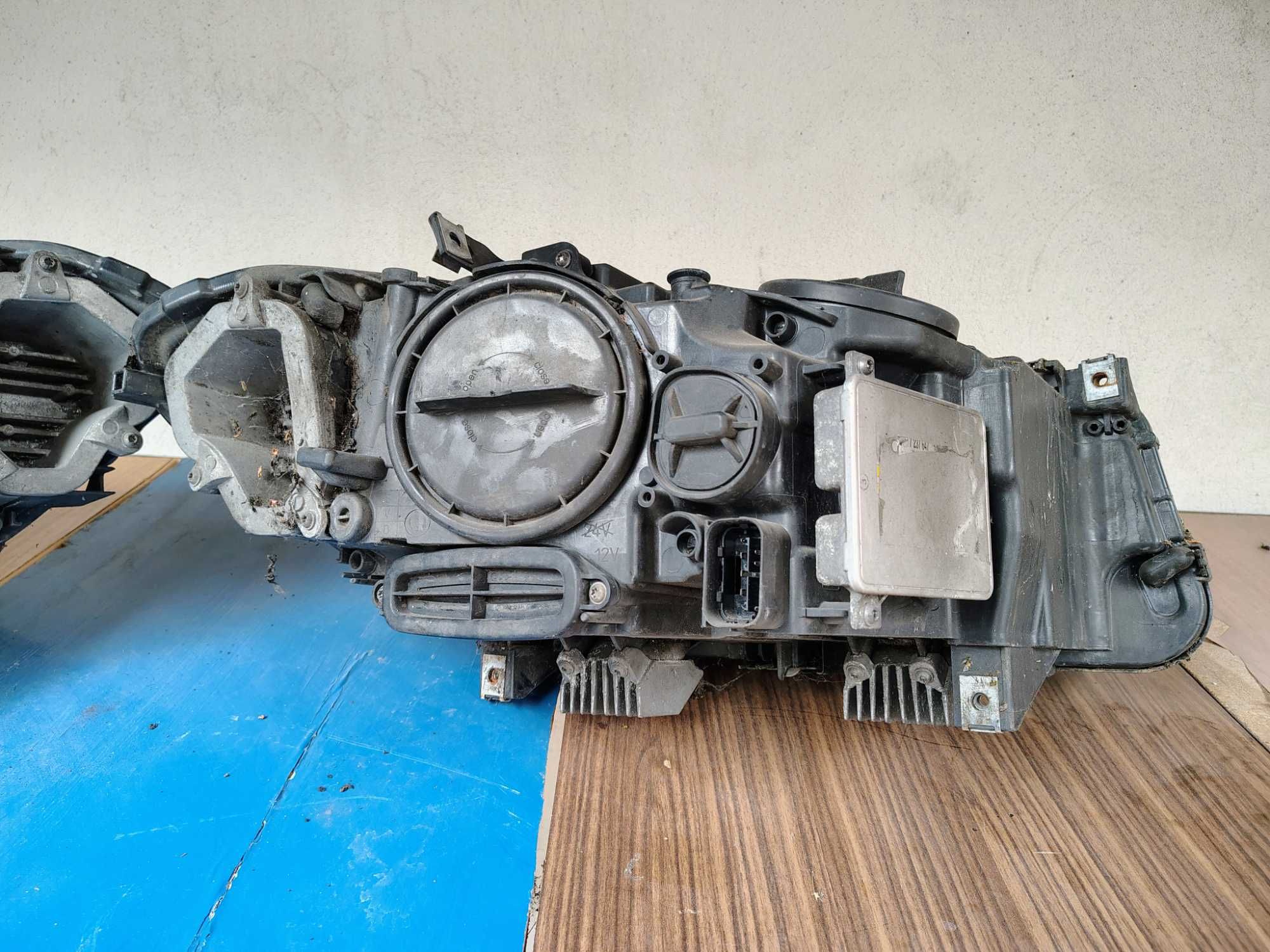 Завиващи фарове BMW F10/F11 Dynamic Xenon
