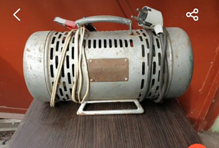 Советское зарядное устройство для аккумулятора ВСА-10А