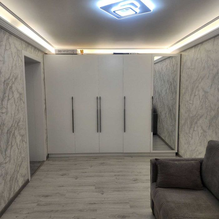 Продается квартира в центре Чиланзара.